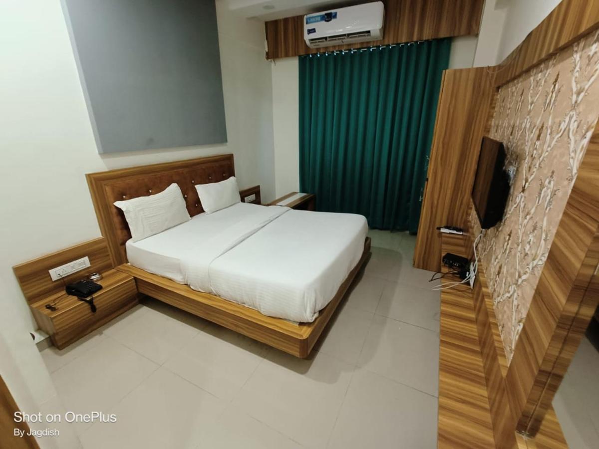 Hotel Asopalav Gandhinagar Exterior foto